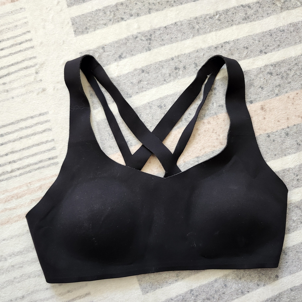 Women's Black Cross-Back Bra Lululemon